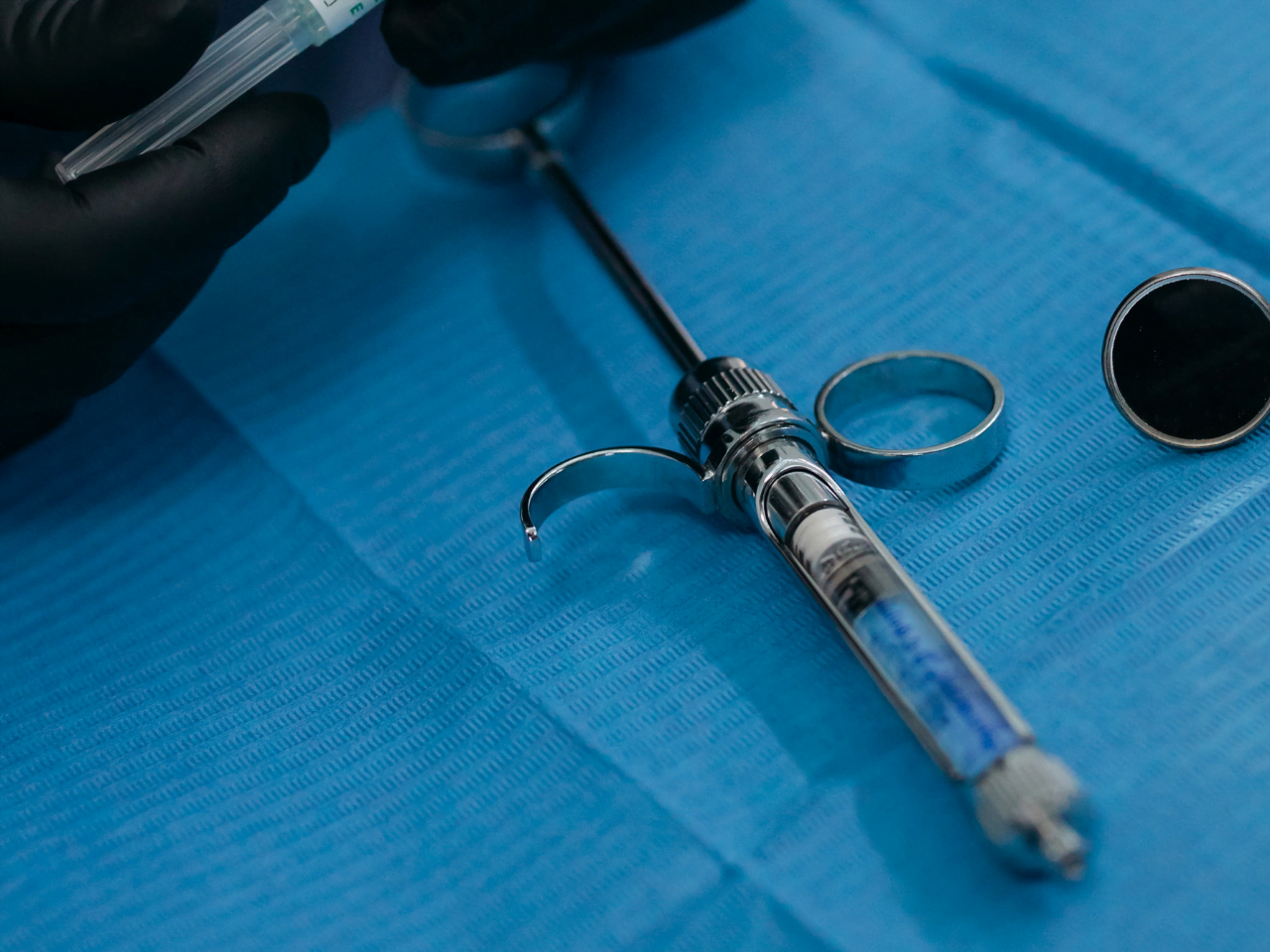 Estudo piloto do efeito da fotobiomodulação terapêutica na dor pós-operatória em artroplastia do joelho